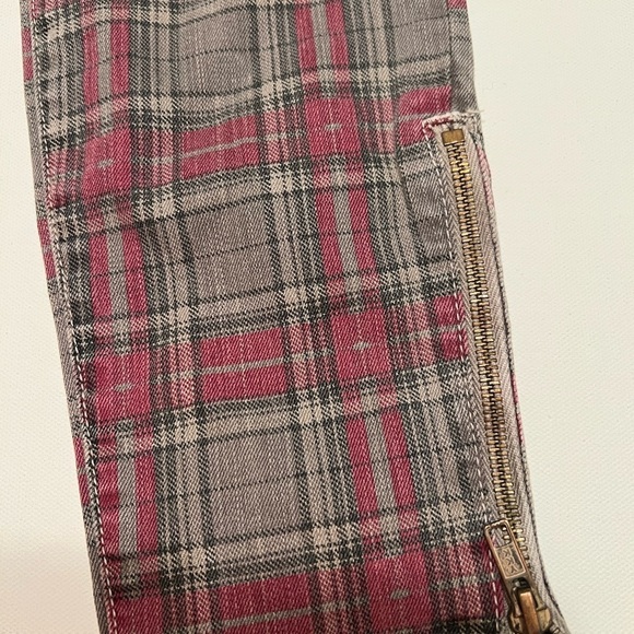 Current Elliott The Soho Zip Stiletto Skinny Jeans In Red Gray Plaid Size 26/0 - Picture 7 of 8